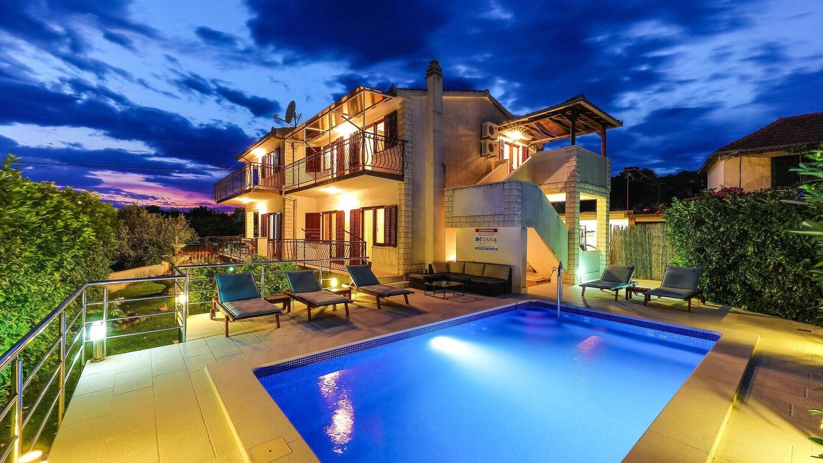 Seget House | Lovely home in Marina with kitchen