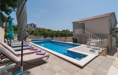 Maslinica House | Lovely Home In Maslinica With Wifi
