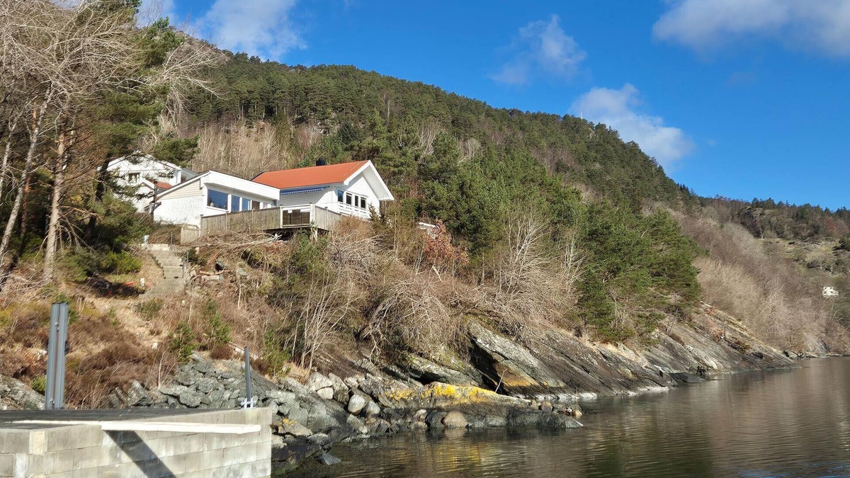 Bomlo House | Lovely home in Mosterhamn with sauna