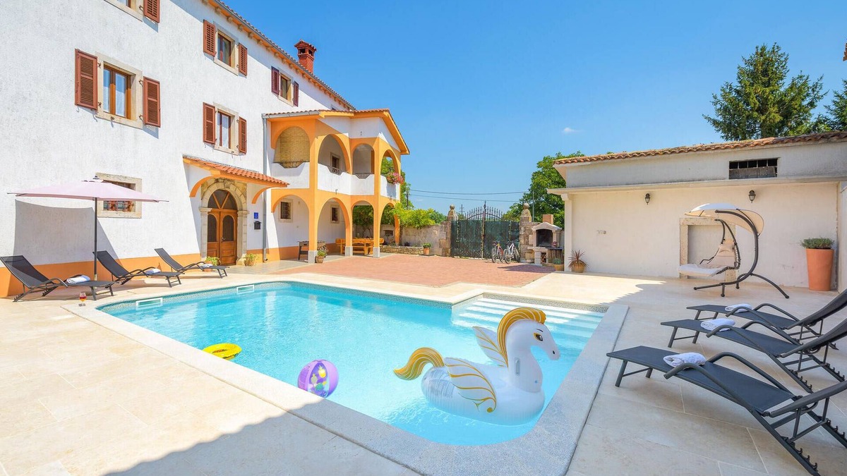 Skropeti House | Lovely home in Motovun with sauna