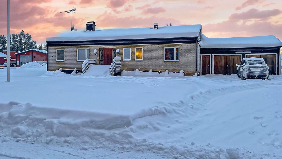 Norrfors House | Lovely home in Norrfors with sauna