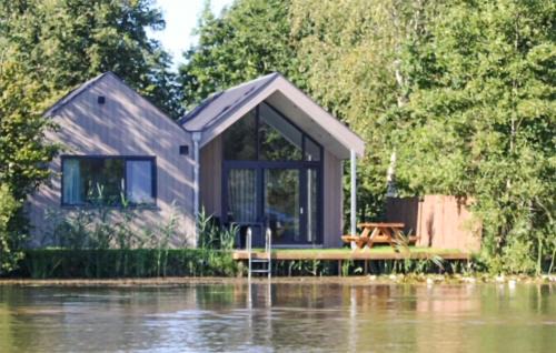 Oosterwolde House | Lovely Home In Oosterwolde With Wifi