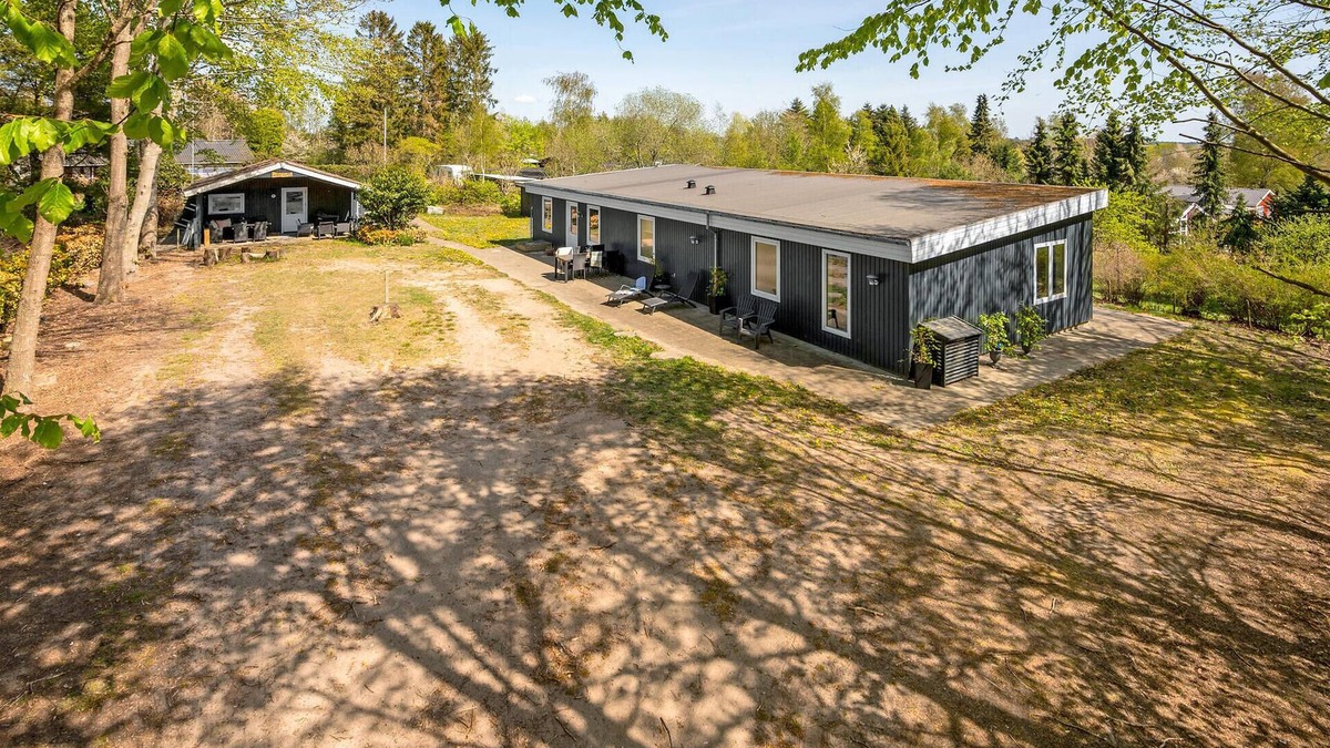 Ronde House | Lovely home in Rønde with WiFi