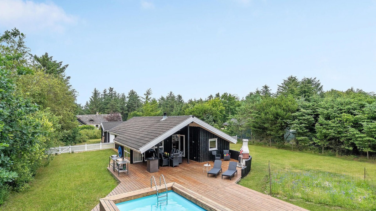 Saltum House | Lovely home in Saltum with kitchen