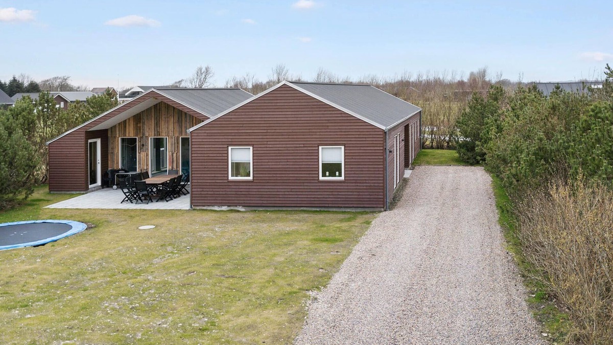 Skjern House | Lovely home in Skjern with sauna