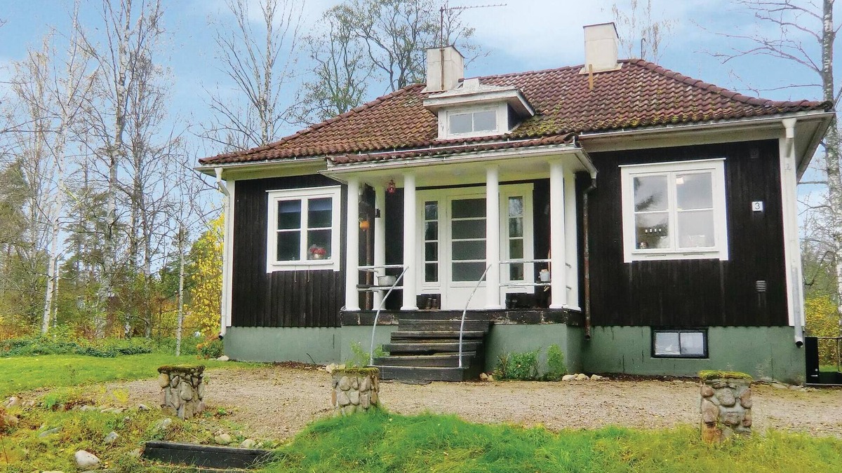 Storebro House | Lovely home in Storebro with kitchen