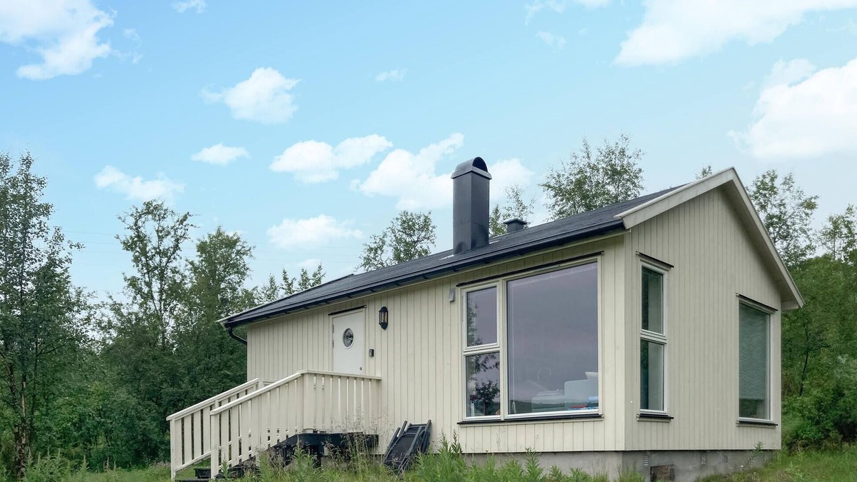 Polmak House | Lovely home in Tana with WiFi