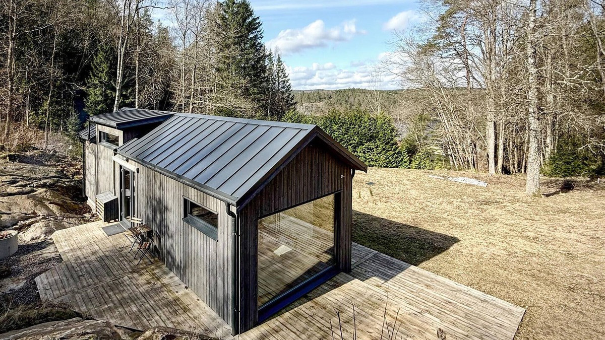 Tollered House | Lovely home in Tollered with lake view