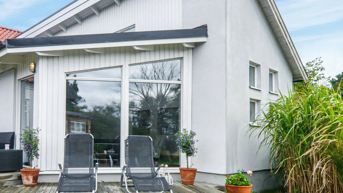Trelleborg House | Lovely home in Trelleborg with sauna
