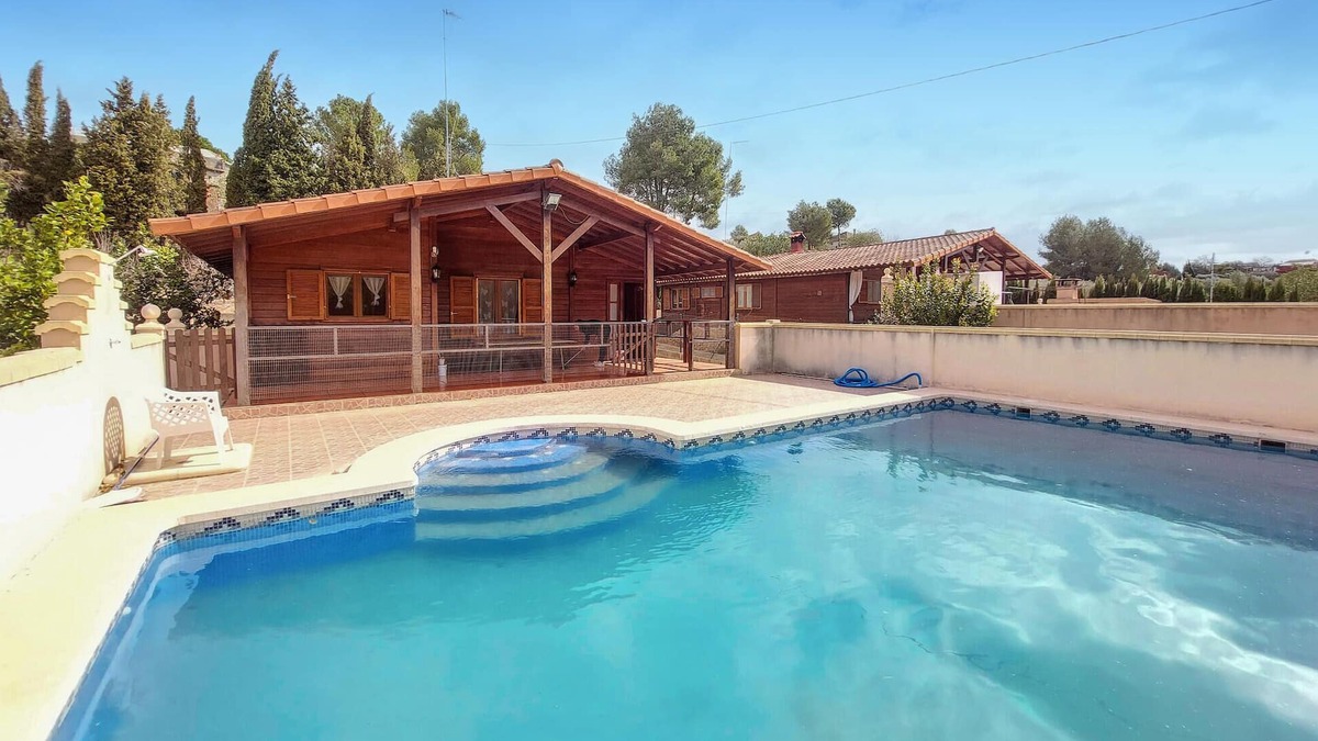 Turis House | Lovely home in Turís with swimming pool