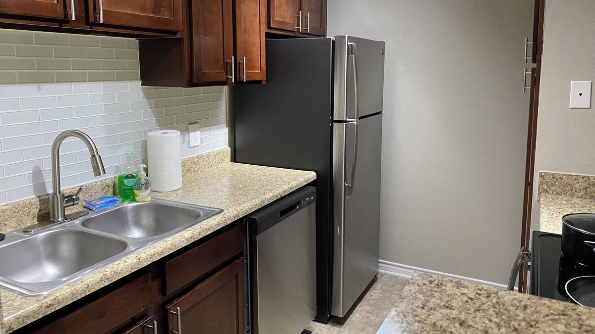 McLean Apartment | Lovely home in Tysons Corner