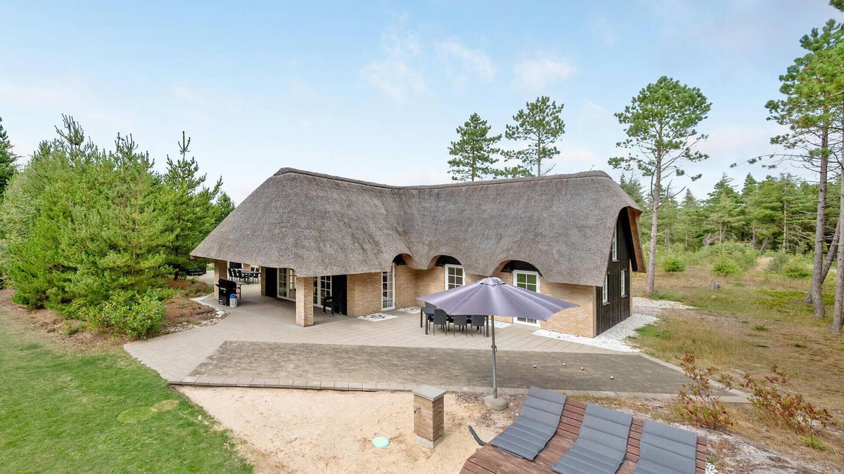 Øhuse House | Lovely home in Ulfborg with sauna