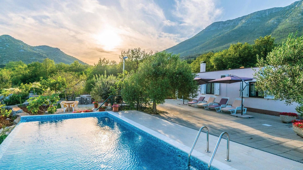 Vrgorac House | Lovely home in Vrgorac