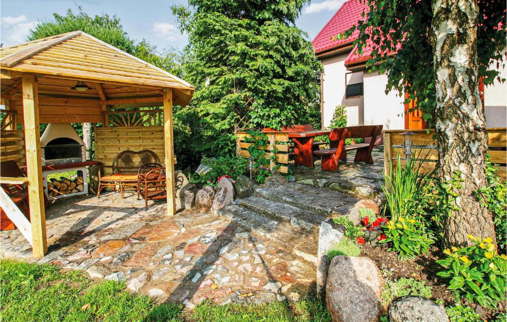 Sarbsk House | Lovely Home In Wicko With Wifi