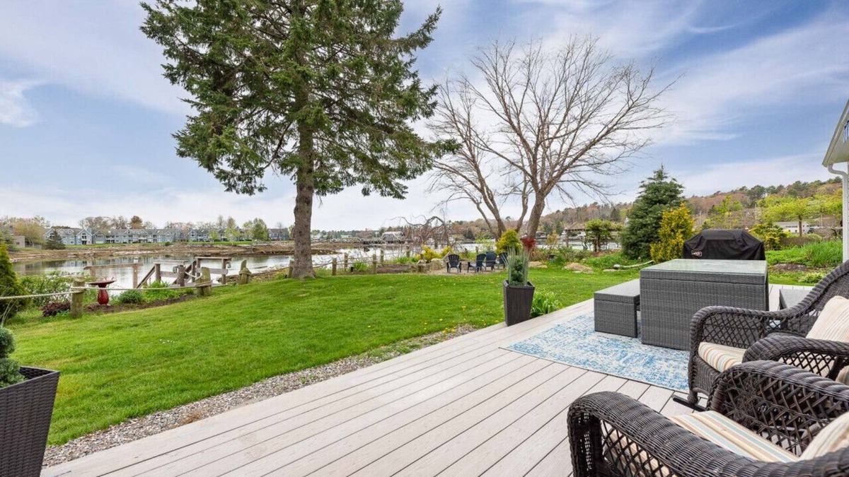 Boothbay Harbor House | Lovely Home On the Water within Walking Distance Of Town