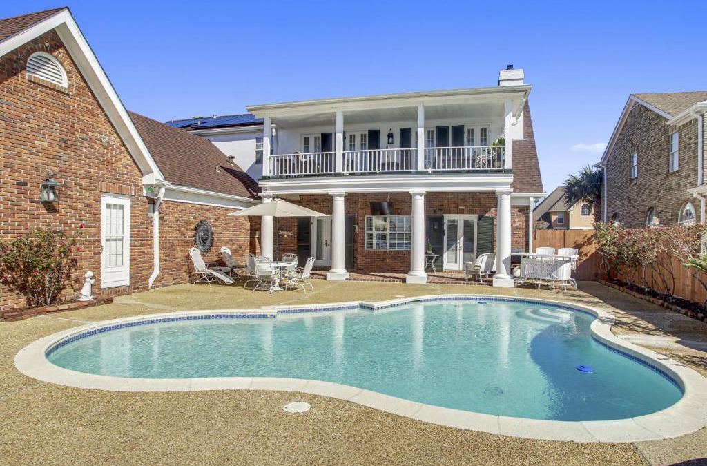 Read Boulevard East House | Lovely Home Only 15mins from Downtown NOLA