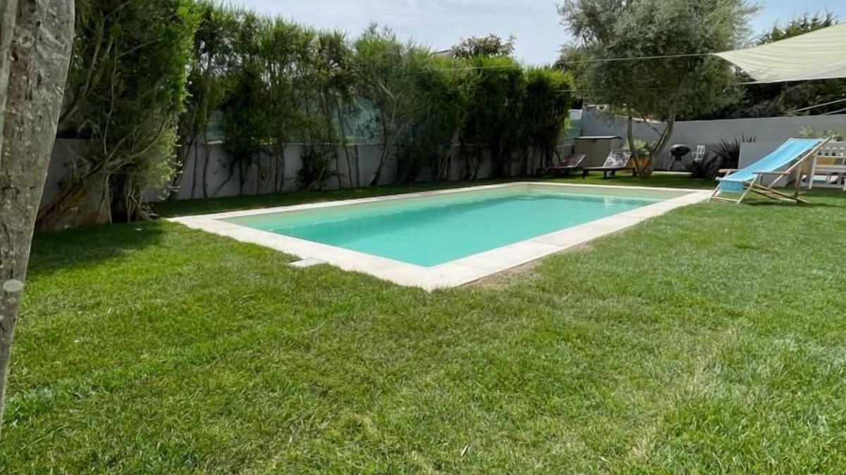 Parede House | Lovely House in Lisbon coast For 8 guests