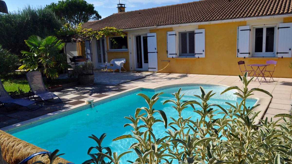 Cleon-d'Andran House | Lovely house with landscaped garden and private pool.