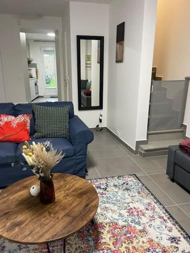 Le Mesnil-Amelot House | Lovely house with free Paris parking Baby friendly