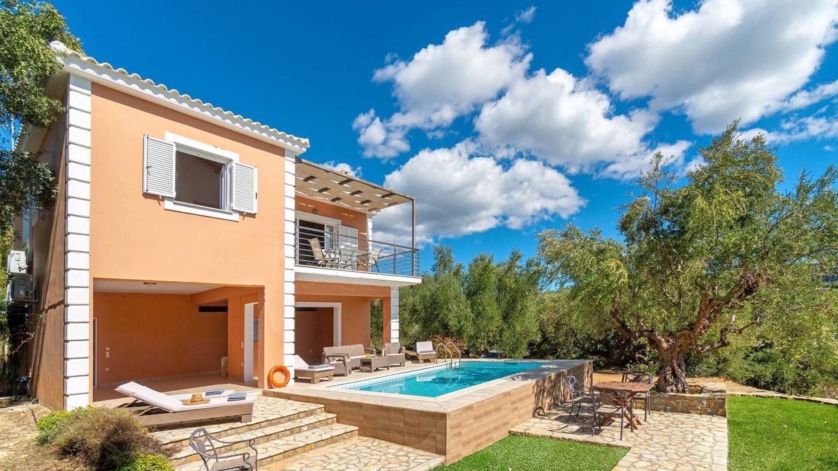 Grizokambos House | Lovely house with private pool