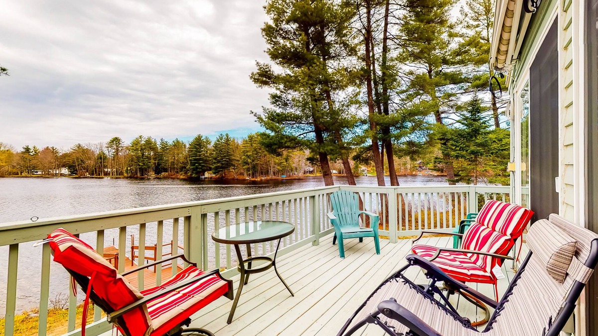 South Sanford House | Lovely lakefront home with deck, fire-pit, grill, private dock & pet friendly