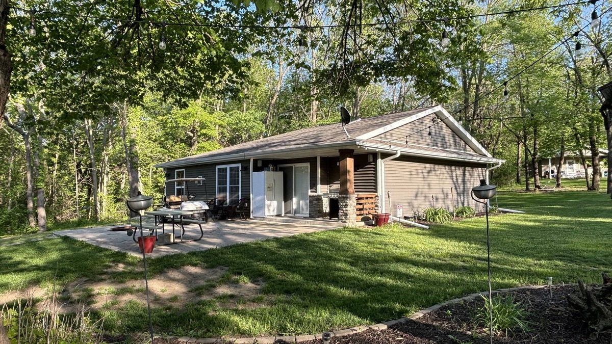Manchester House | Lovely Lakeside Home: Perfect Retreat at Enriched Cabins & Resort on Lake Delhi