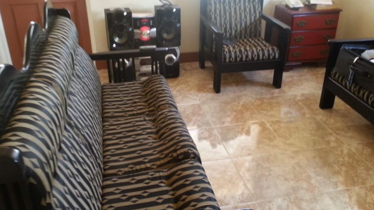 Long Bay Apartment | Lovely large one bedroom near Crane Beach-