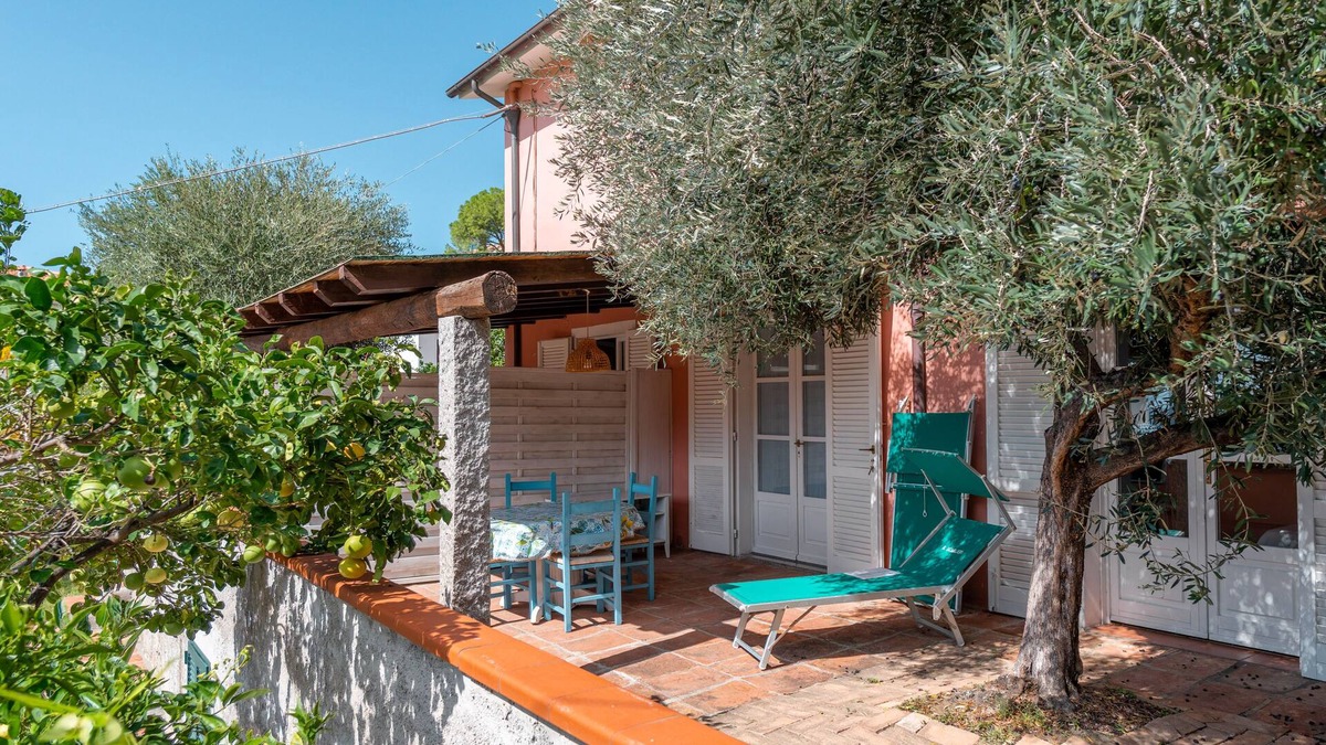Pomonte House | Lovely location in family cottage 350m sea Pomonte