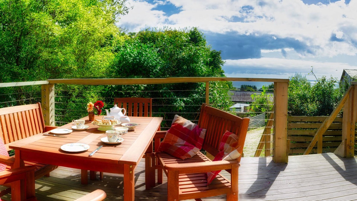 Gulval Ski Chalet | Lovely Lodge in the woods overlooking Mounts Bay. Sleeps 6. Private parking.