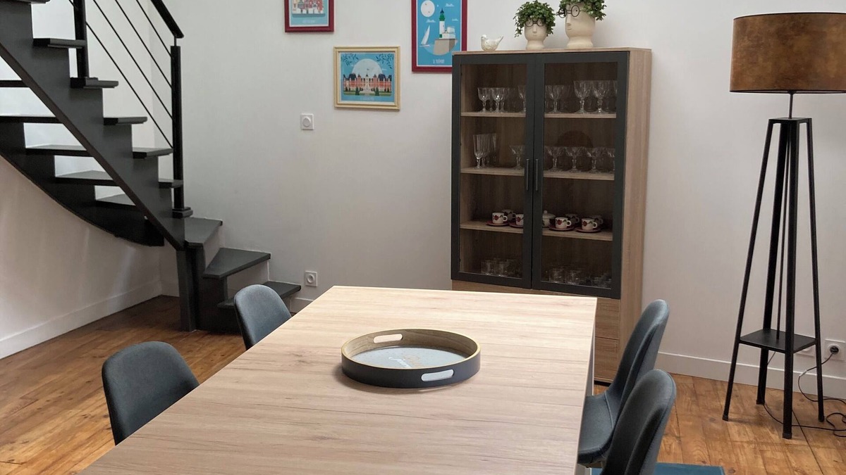 Eu Apartment | Lovely loft in the center of Eu