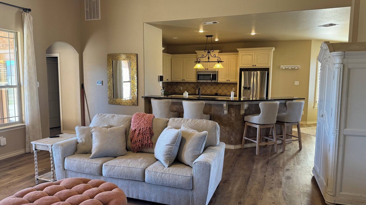 Lubbock House | LOVELY LUBBOCK HOME with WiFi, AC, Cable, Laundry Room, Fireplace