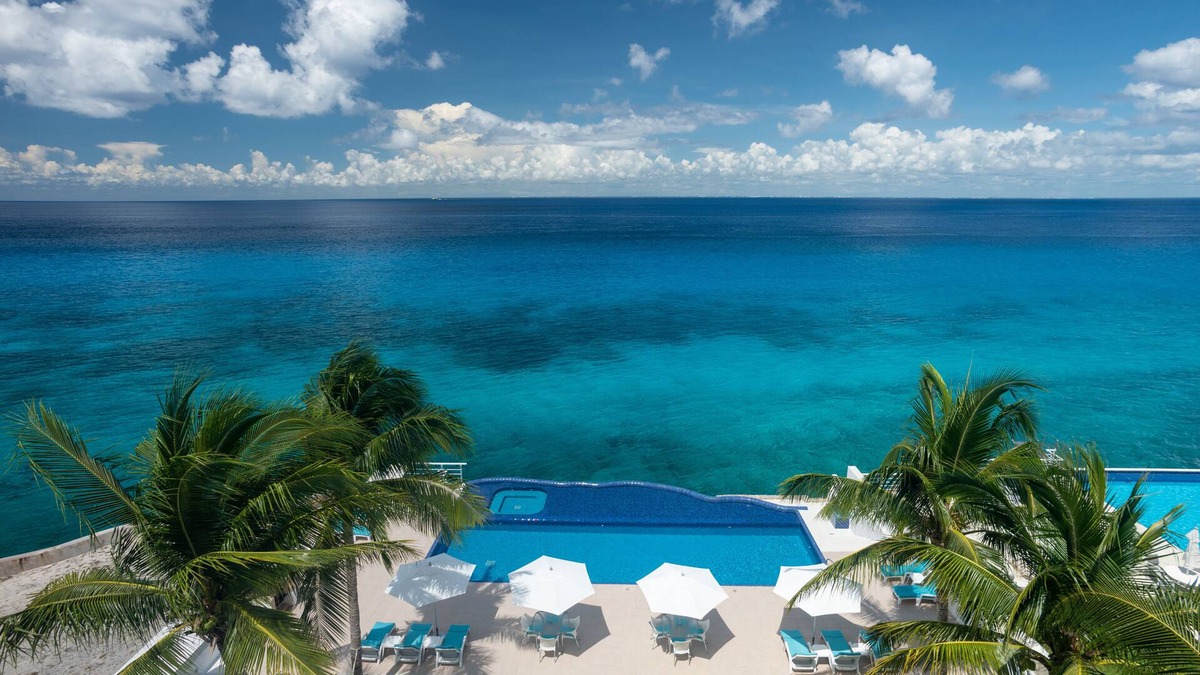 Zona Hotelera Norte Condo | Lovely Miramar 204, Corner Unit, Wonderful ocean views, Spectacular snorkelling