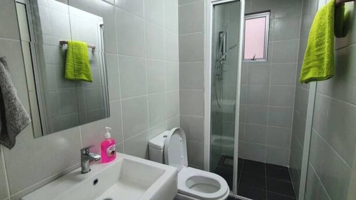 Kajang Condo | Lovely modern condo (5) with pool view @ Bangi