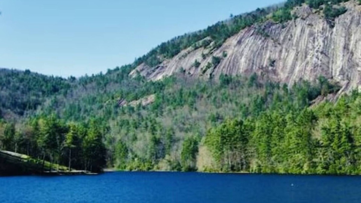 Sapphire Villa | Lovely Mountain Villa-Close to Amenities-Walk to Fairfield Lk