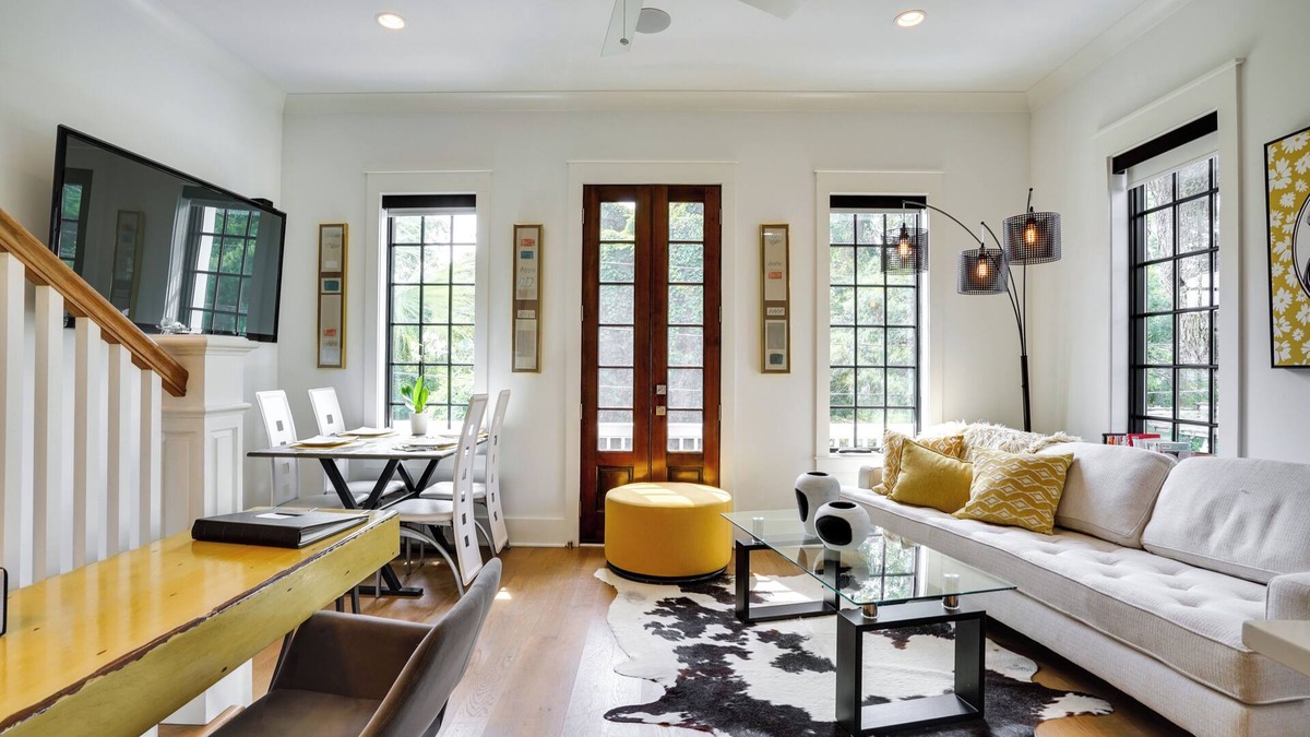Old Village House | Lovely Mt Pleasant Townhouse w/Central Location!