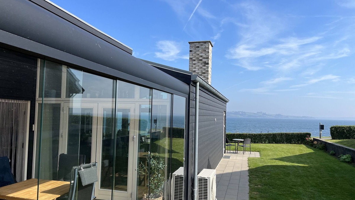 Broager House | Lovely newer holiday home on the first row