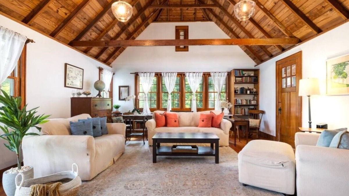 Laurel Cottage | Lovely North Fork Beach Cottage (2 BR/2 bath)!