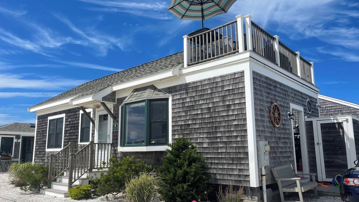 North Truro House | Lovely Oceanview 2 Bed 2 Bath with sleeper sofa, outdoor shower & rooftop deck!