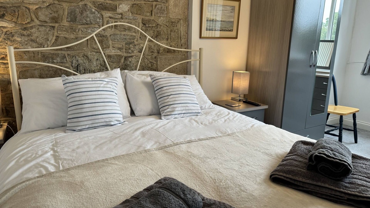Brading Apartment | Lovely one bedroom apartment, Isle of Wight