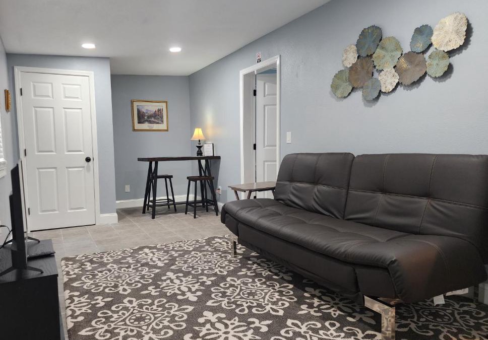 Lakeland House | Lovely One Bedroom home/guest house