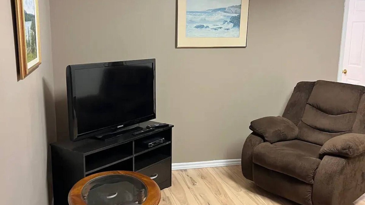 Kippens Apartment | Lovely One bedroom unit, close to Stephenvillenn
