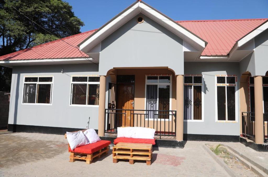 Dar es Salaam Bed & Breakfast | Lovely Pearl lulu Intercity Homes