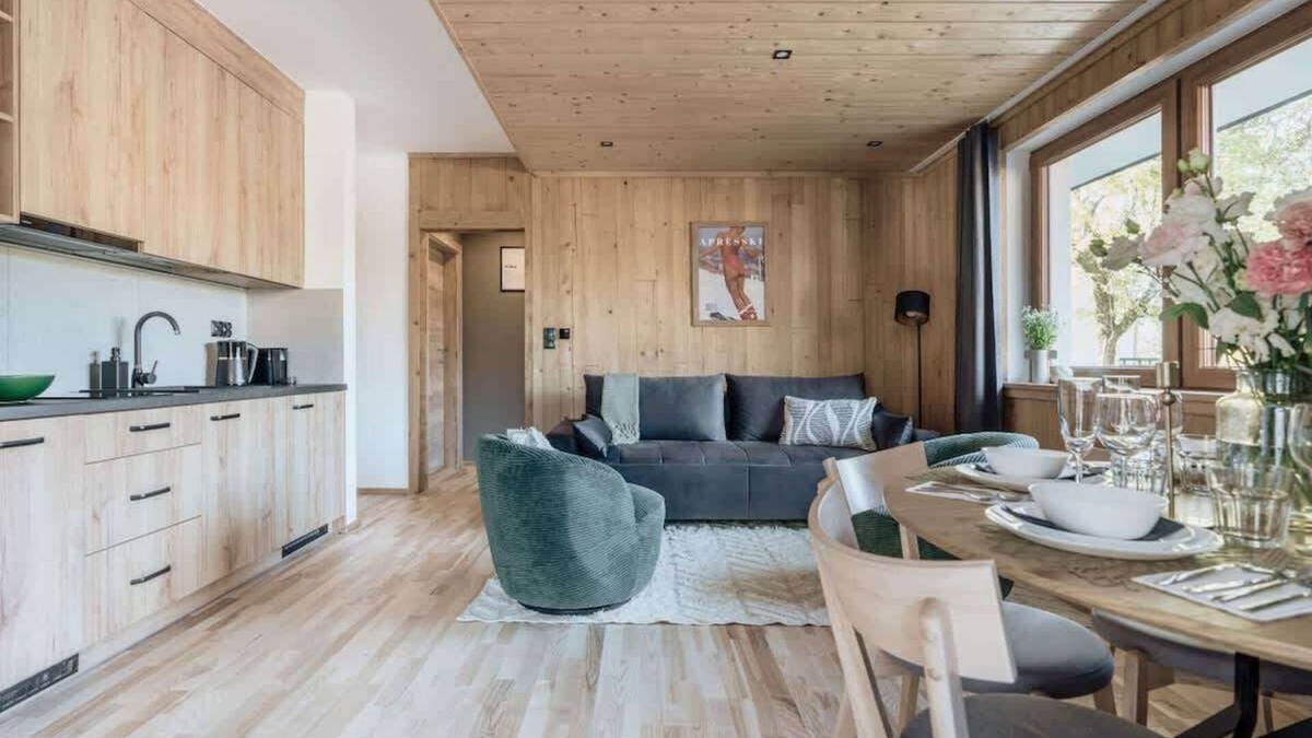 Zakopane Apartment | Lovely, quiet 2-bedroom apartament in city center