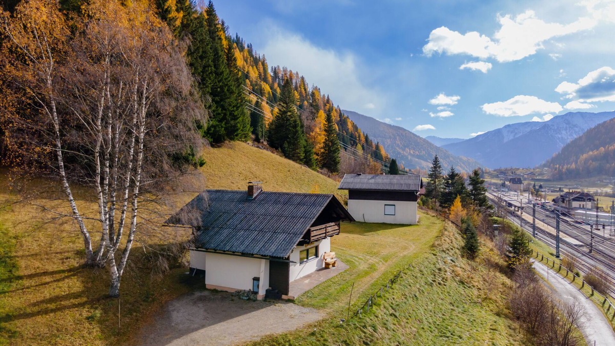 Mallnitz House | Lovely rural authentic hunter's house