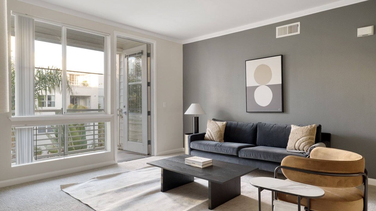 Central San Mateo Apartment | Lovely San Mateo 2BR w/Gym, Pool, Clubhouse & W/D, nr 101, by Blueground