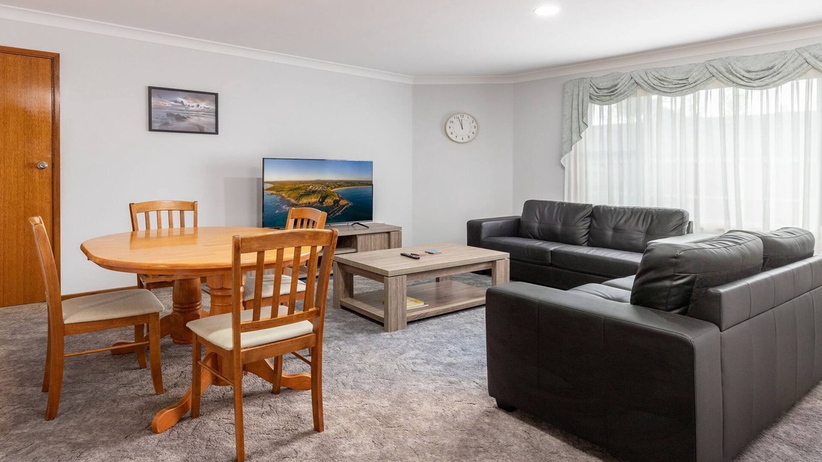 Tuncurry Villa | Lovely Single Level Villa close to Rockpool Beach, Tuncurry