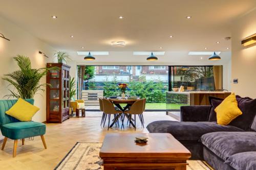 Upper Beeding House | Lovely South Downs Town House