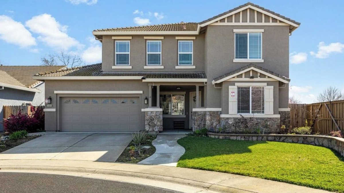 Rancho Cordova House | Lovely Spacious Home with Pool, Great Location, King Suite