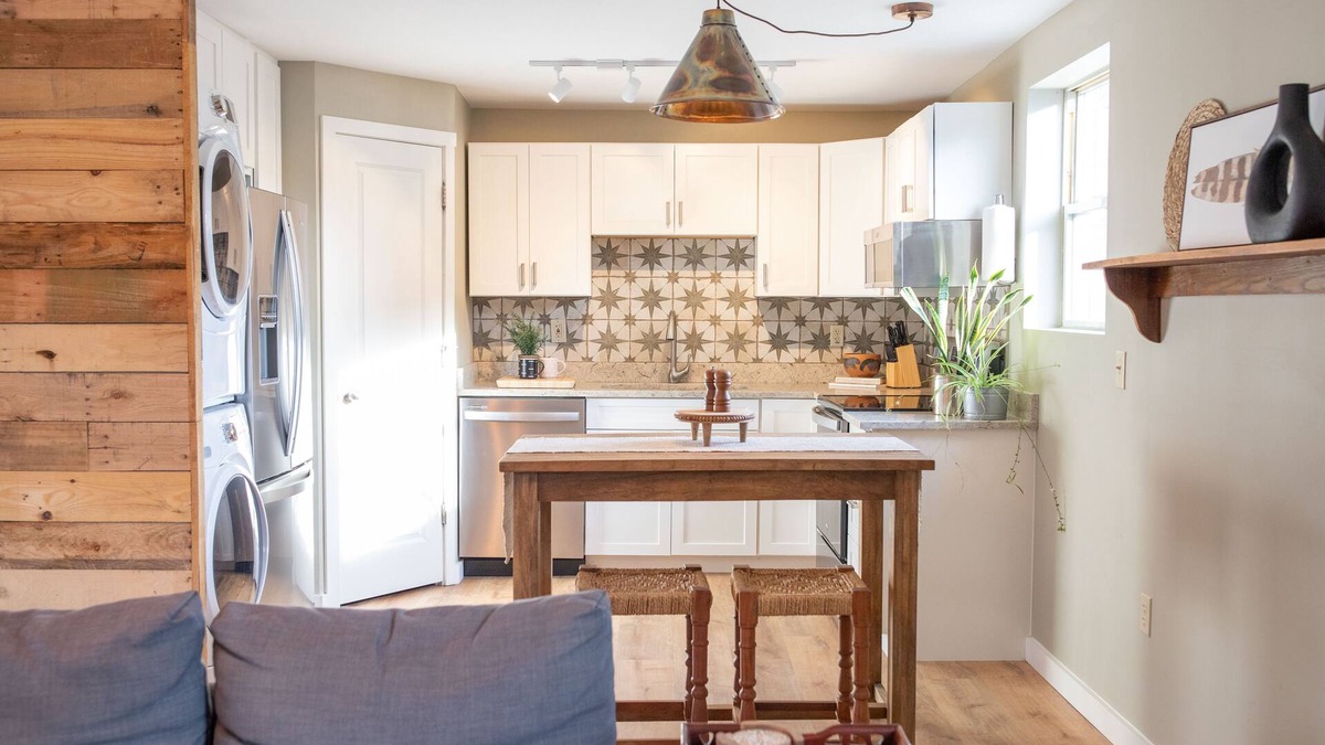 Pittsburgh Apartment | Lovely Strip District loft with free parking