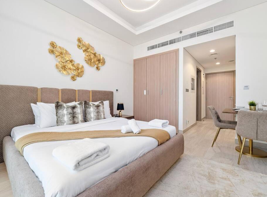 Jadaf Apartment | Lovely Studio with Cozy Balcony and Outdoor Pool
